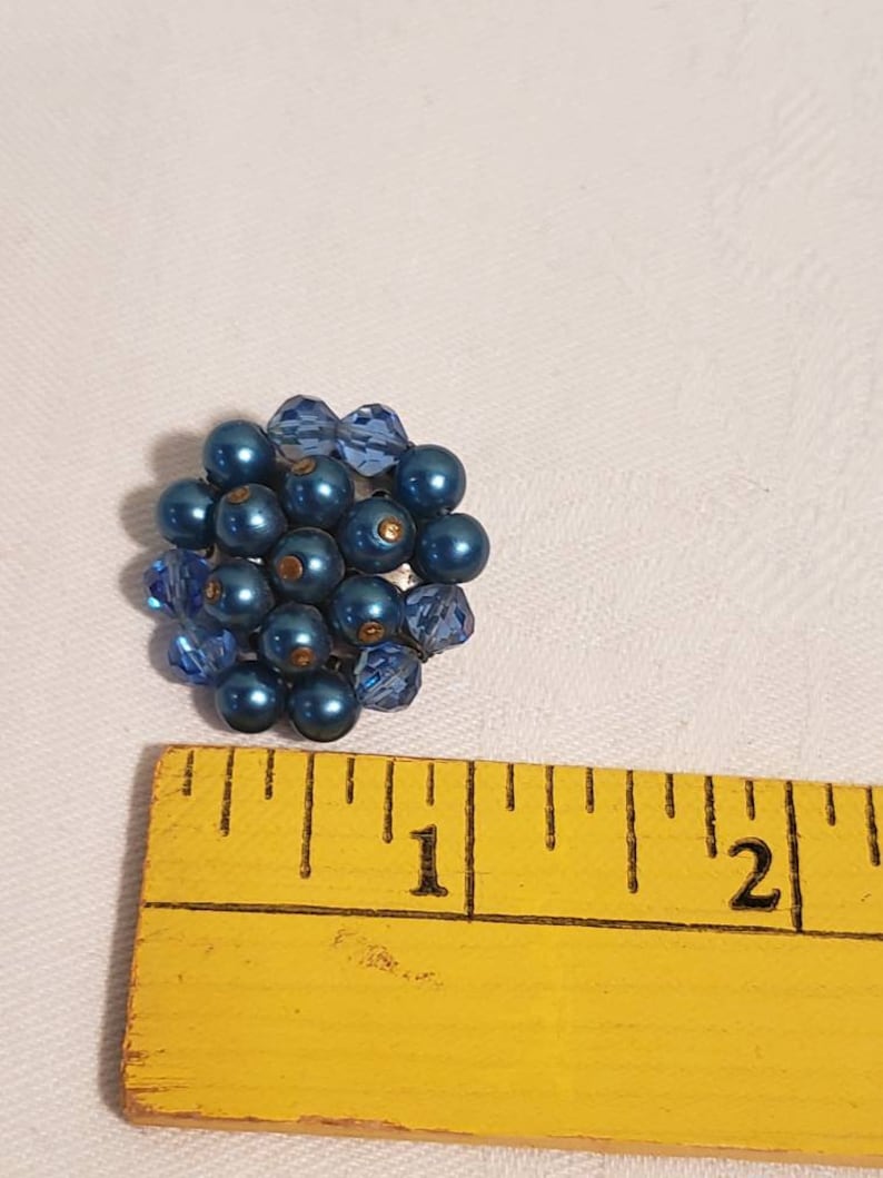 Vintage 1950s 1960s Blue Bead Clip Earrings