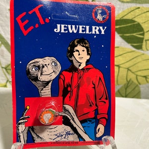 Vintage 1982 E.T. Extra Terrestrial Ring UNUSED