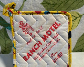 Vintage 1960s 1970s California Ranch Motel Pot Holder UNUSED