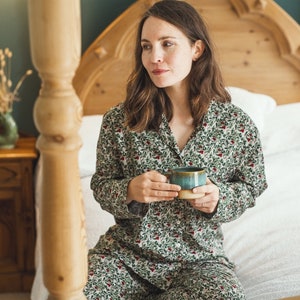 Beautiful ladies pyjamas shop