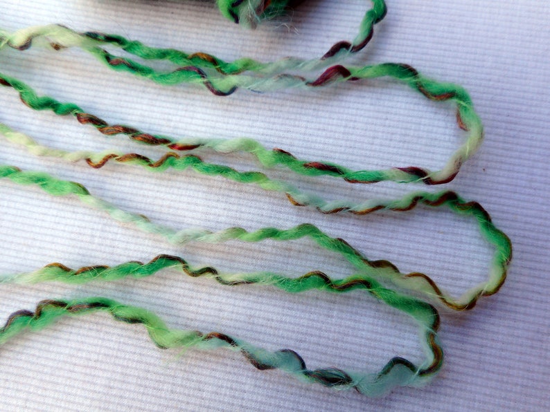 art quilts fiber art Wool blend green wcolored pieces 22 decorative yarn for arts and crafts and more mixed media art 10 yards