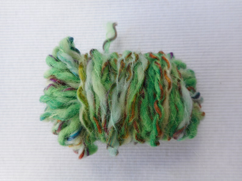art quilts fiber art Wool blend green wcolored pieces 22 decorative yarn for arts and crafts and more mixed media art 10 yards