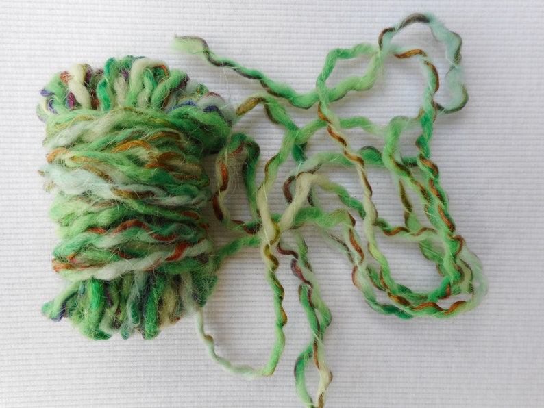 art quilts fiber art Wool blend green wcolored pieces 22 decorative yarn for arts and crafts and more mixed media art 10 yards