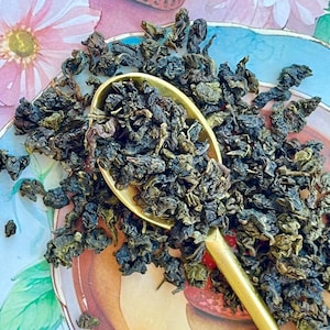 Sweet Strawberry Oolong Tea|Loose Leaf Tea|Weight Loss Tea|Chinese Oolong|Specialty Tea|Slimming Tea|Fruity Tea|Flavored Tea|Healthy Tea