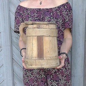 Primitive antique wooden box with lid made by unique technology without nails or glue 1920s antiques for rustic home decor