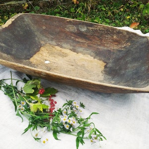 Antique wooden bowl Primitive rustic dough bowl Large bowl Country home decor Farmhouse wood trencher Cabin table centerpiece Wedding decor