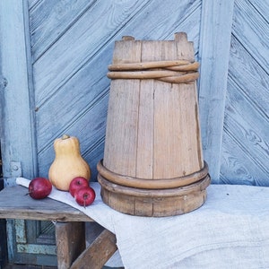 Laundry basket Antique wood hamper Large wooden bucket Farmhouse cottage floor vase Primitive rustic decor for bathroom, laundry, kitchen