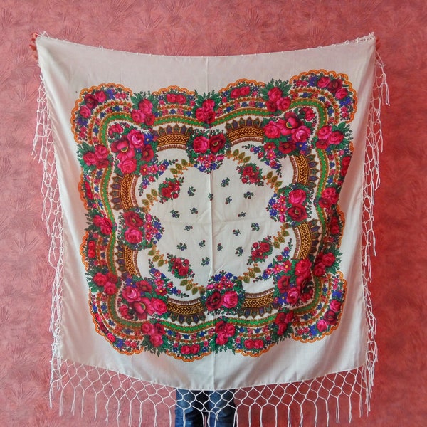 Großer Blumenschal mit Fransen Weiß russischer Schal Leichter Wollschal Kopftuch Chale russe Boho Kopfschal Gypsy Schal Pashmina Schal