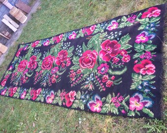 Boho tapijt runner Grote kilim Vloer vloerkleed vod Boho tapijt of wandtapijt jaren 1930 boho decor Rustieke home decor Kruissteek bloemen kilim