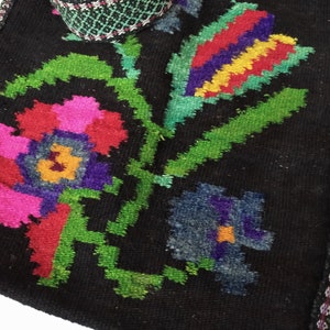 Etniska väskor Antik ullväska Rustik axelväska Boho tote-väska Blommig kelimväska Boho gypsy hobo-väska Handvävd mattväska bild 8