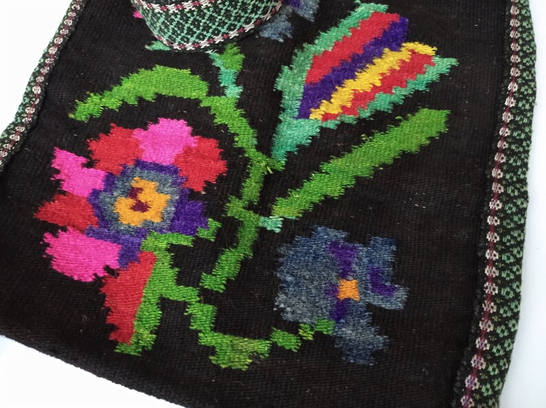 Etniska väskor Antik ullväska Rustik axelväska Boho tote-väska Blommig kelimväska Boho gypsy hobo-väska Handvävd mattväska bild 8