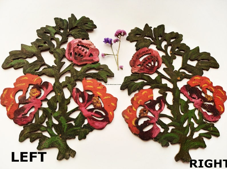 Peut inclure: Deux d&eacute;coupes de papier sym&eacute;triques de motifs floraux avec des feuilles vertes et des fleurs roses et rouges. Les d&eacute;coupes sont &eacute;tiquet&eacute;es "GAUCHE" et "DROITE".