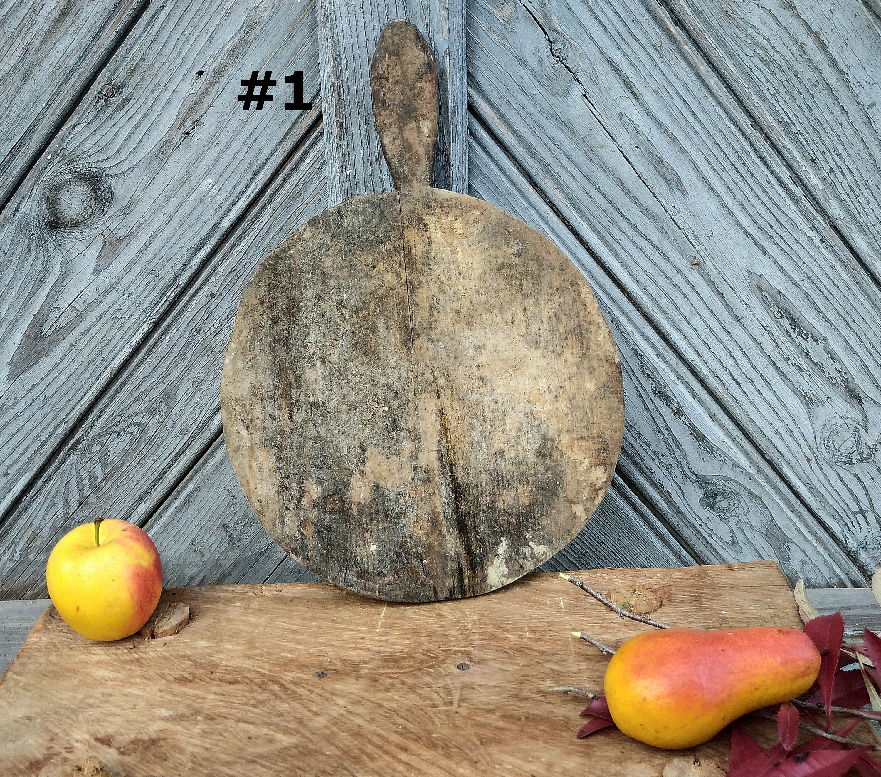 古いカッティングボード カントリー風木製まな板 素朴なサービング