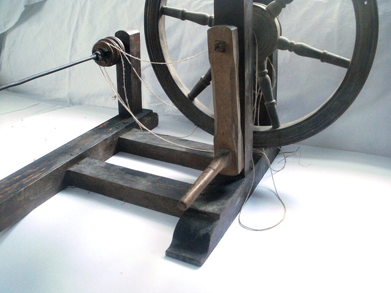 Antique Spinning Wheel Primitives Antique Rustic Home Decor Rare Wooden Tool Weaving 100 Years Older Dark Brown Early Style Country Decor Sewing Fiber Spinning Vadel Com