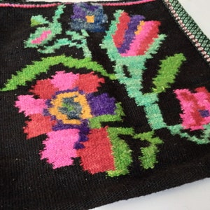 Etniska väskor Antik ullväska Rustik axelväska Boho tote-väska Blommig kelimväska Boho gypsy hobo-väska Handvävd mattväska bild 4