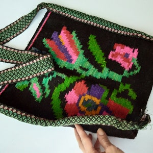 Etniska väskor Antik ullväska Rustik axelväska Boho tote-väska Blommig kelimväska Boho gypsy hobo-väska Handvävd mattväska bild 5