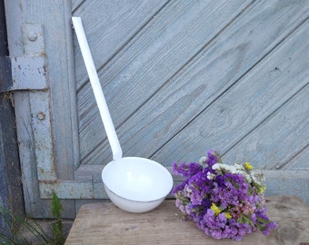 Large enamel dipper 16" Vintage long handle ladle Old white scoop Rustic kitchen wall hanging decor Country cottage