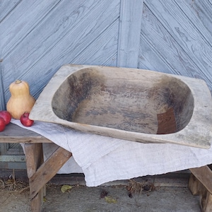 Antique dough bowl Wooden dough bowl Primitive antique home decor Country wood bowl Large trencher Rustic decor Farmhouse table centerpiece