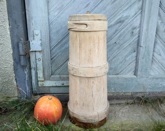 Vintage box Cheese bucket Wooden storage container Tall vase with a lid Primitive kitchen Farmhouse antiques Old wood Front porch decor