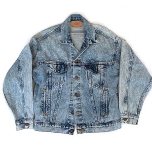 Chaqueta vaquera Levi&#39;s vintage de los años 80 con lavado ácido y lavado a la piedra