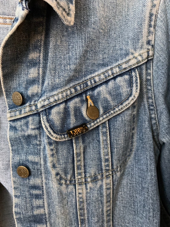 Vintage jean jacket Lee light stonewash 80s - image 2