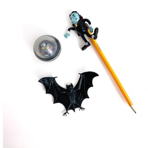 Vintage halloween bendy toy lot 80s 90s Dracula bat
