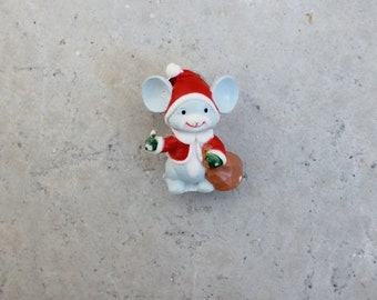 1980s Christmas Santa Mouse Lapel Butterfly Clutch Pin