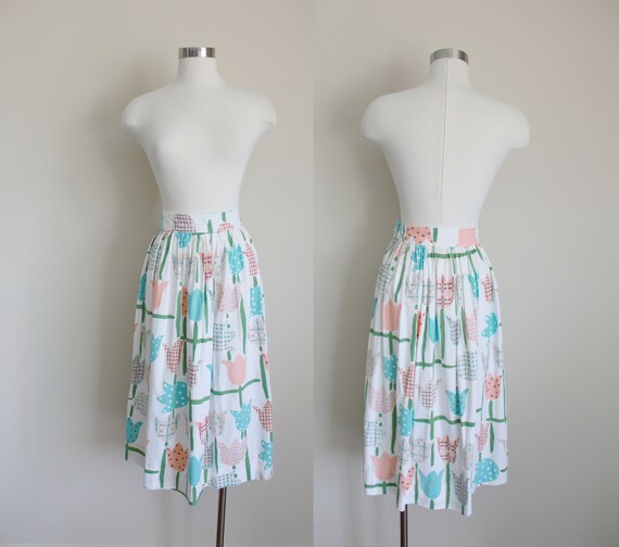 1950s Novelty Print Tulip Skirt | 27" inch waist