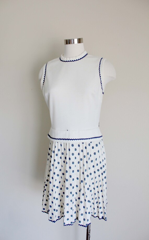 1960s Cream White Sleeveless Polka Dot Dress by J… - image 5