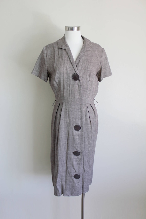 dresses with big buttons