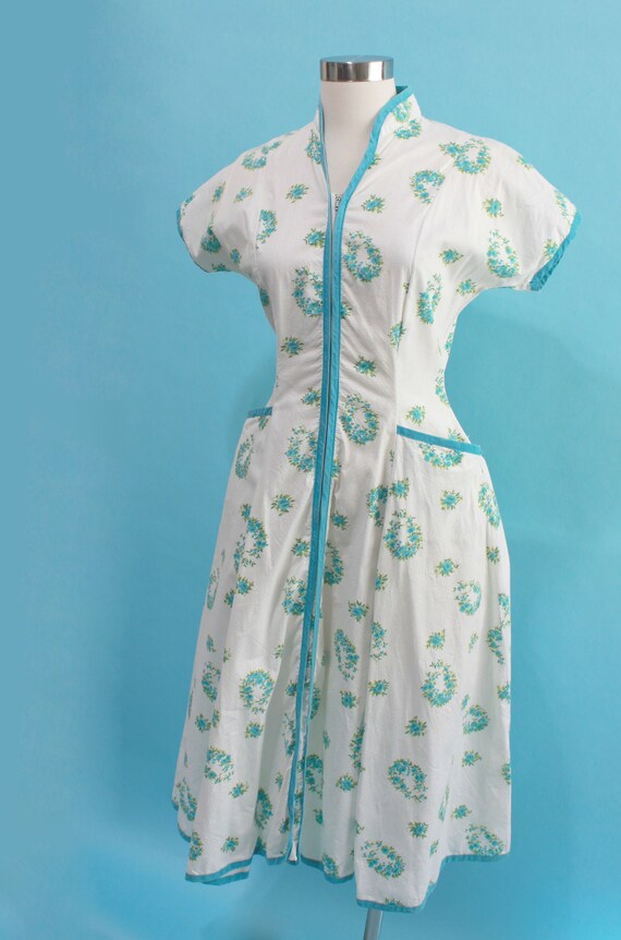 1950s Floral Zip Housedress by Valley Frocks | 26… - image 7