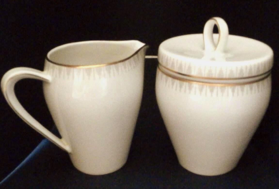 ドイツ製 Hutschenreuther 美しいfleur❁大きなスーピエール ドイツ製 Hutschenreuther 美しいfleur❁大きなスーピエール 【公式通販】