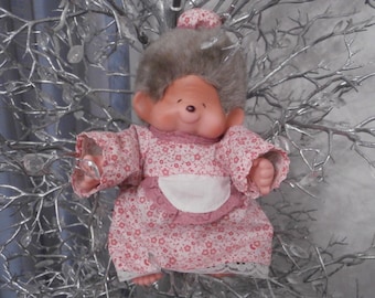 Vintage Sekiguchi OMA Grandma of MONCHICHI MONCHHCHI,Original Japan toy from 1974,original dress and bonnet,vintage collectible.