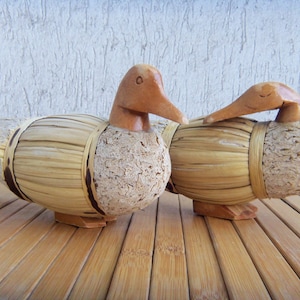 DUCK & GOOSE Folk Art Figures Decoy Sculptures,Wood Bark Straw Hand Made Home Decor Cottage,Primitive Design, Men Cave Collectible Decoy