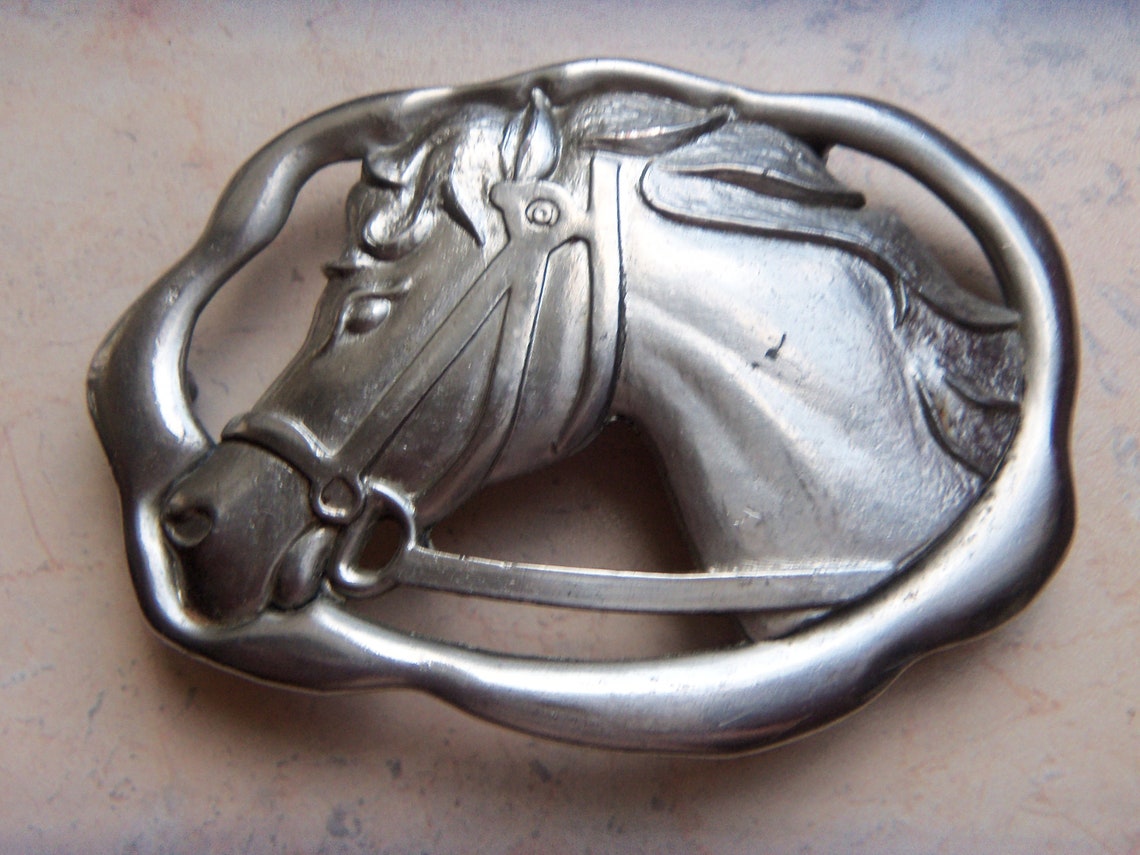 New! Buckle Large Oval, English Horse main image 1