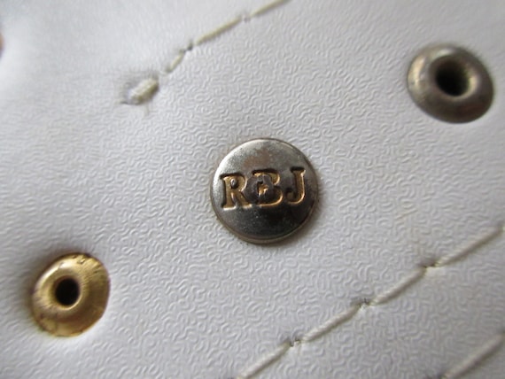 Y2K チェーン型　レザーベルト　ホワイト　スタッズ　32前後 Y2K チェーン型 レザーベルト ホワイト スタッズ 32前後 セール