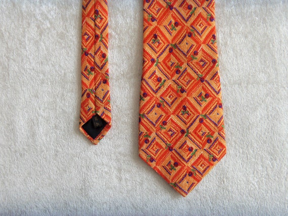 YORN Silk Tie Boutique Chic Necktie Geometric Pat… - image 5