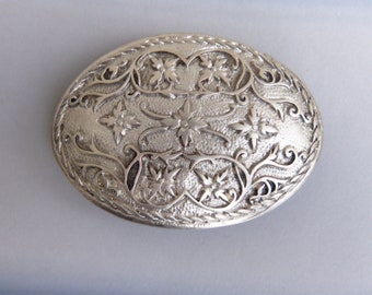 Vintage Oriental Buckle Silvery Belt Buckle Pattern Arabesque Style Oval Shape