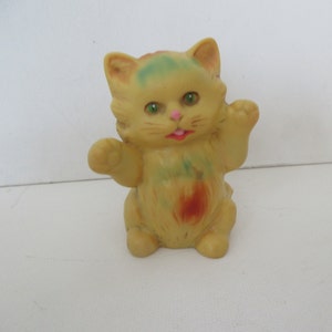 Juguete de goma con chirrido de gatito Aradeanca vintage de los años 70, figura de gatito coleccionable rara rumana firmada