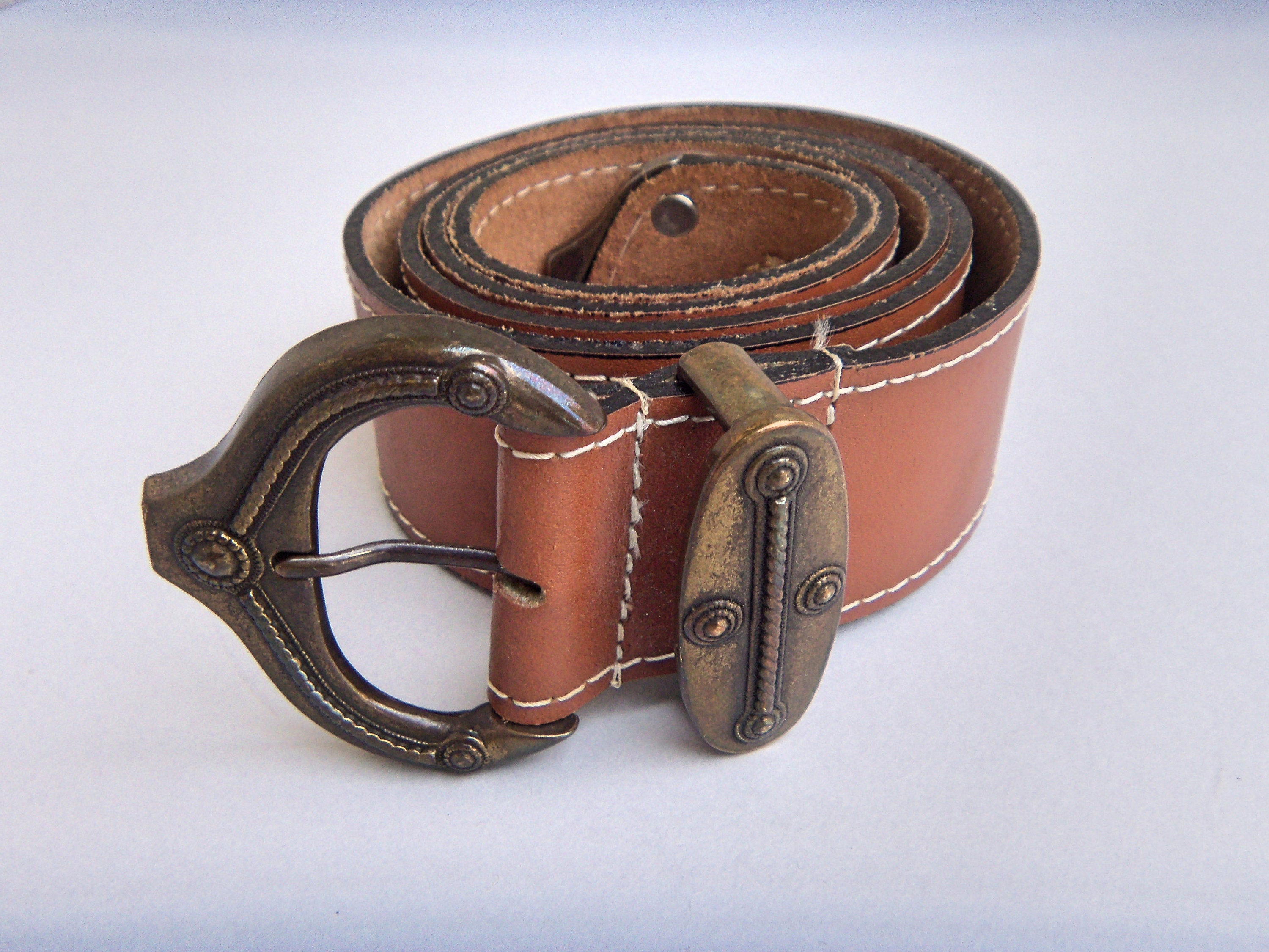 Vintage Usmeco Paris White Leather/ Mesh Studded Belt Small 33\