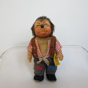 Steiff Mecki,Rubber Head hedgehog, Doll Figure vintage 70s, after Diehl film, 17cm, Button and Flag