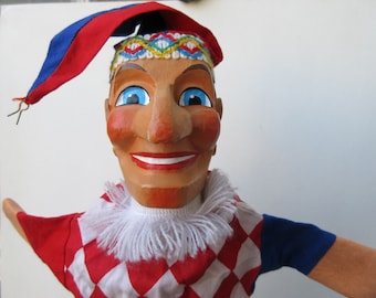 Vintage JESTER Hnd Puppe Clown Holz Handwerk & Farbe Holz Kopf w / Stoff Handschuh Heimkino Charakter Puppet