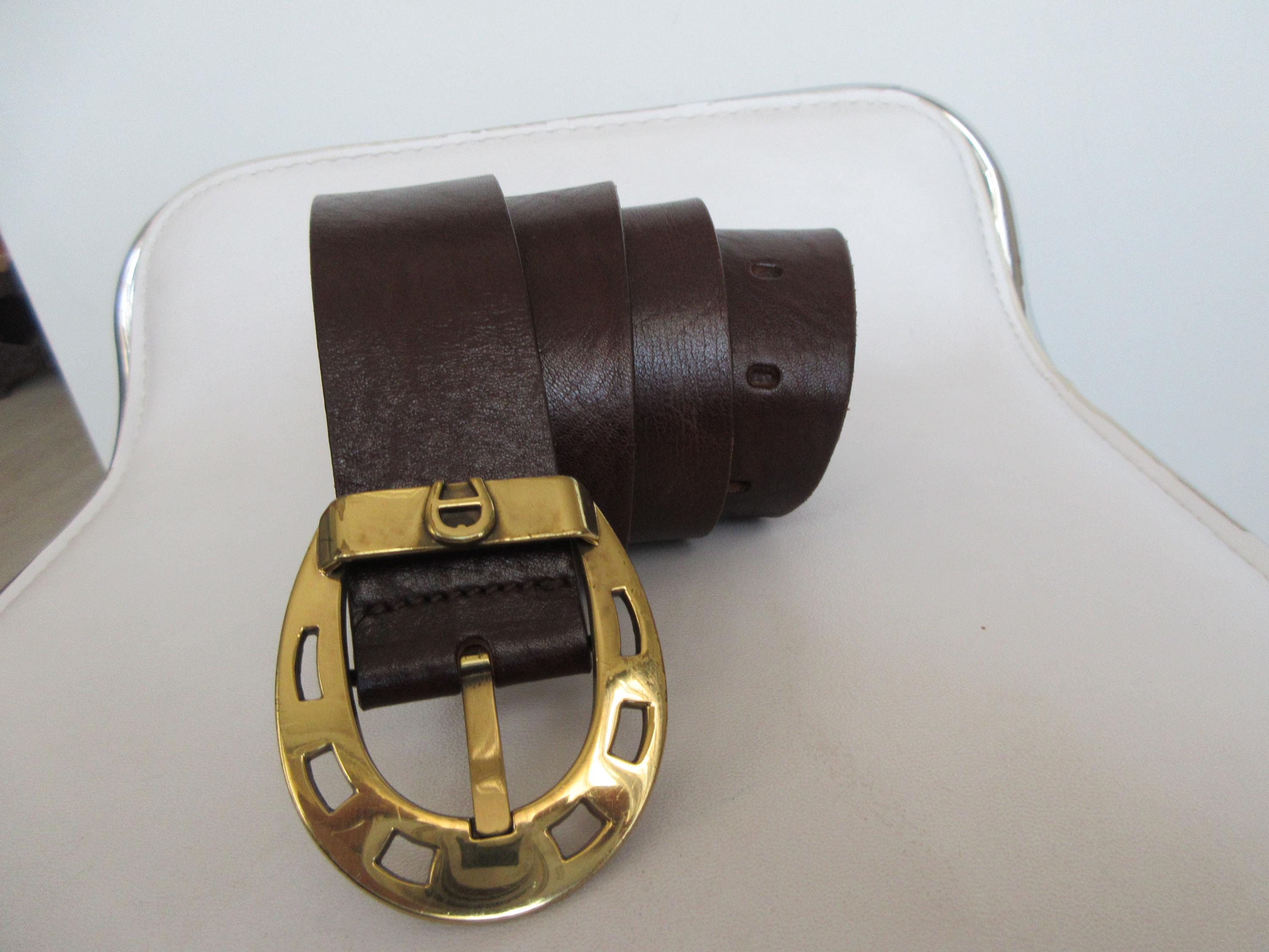 Etienne Aigner Vintage 1/2 inch Leather Belt with Gold-Tone Logo Buckle Vintage Etienne Aigner Leather Belt: Maroon With Gold Tone  main image 3