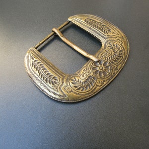 Vintage Brass Buckle, Cut Out Floral Motives, Flower & Leaves Pattern, Cowgirl Belt Buckle Southwest Accessory Native Design
