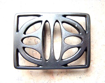 Vintage Buckle Teardrop Shape Cutout Metal Massive Openwork