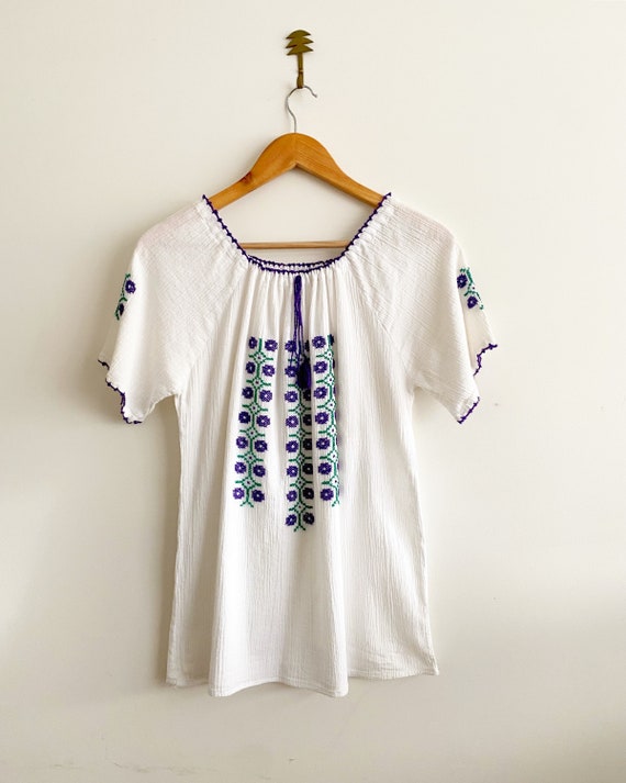 1970s folk embroidered peasant blouse