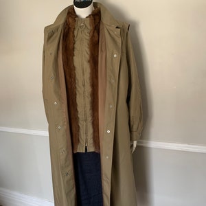 Vintage Kahnert 2 Piece Khaki /& Fur Trench Size Medium