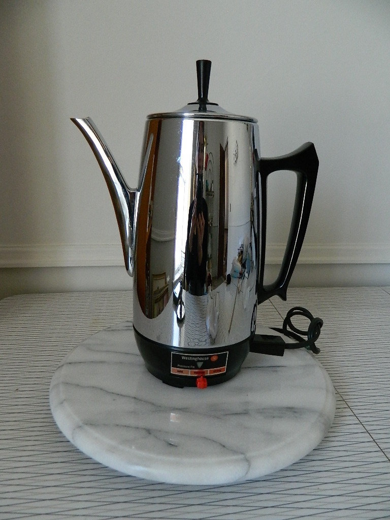 Westinghouse Retro Coffee Maker - Filter Coffee Machine - Black –  Megaprojects