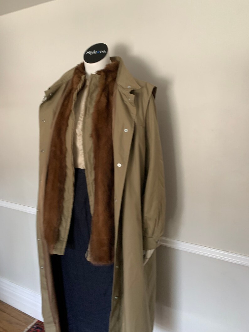 Vintage Kahnert 2 Piece Khaki /& Fur Trench Size Medium