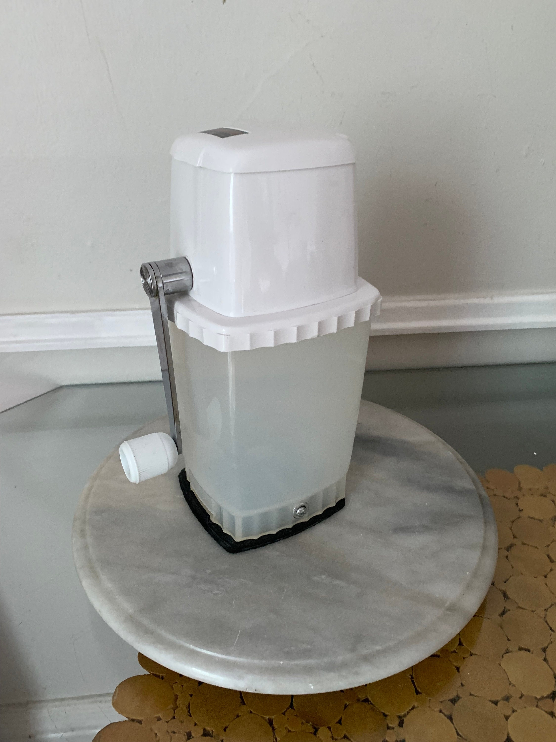 Swing-A-Way Vacu-Base Ice Crusher 1960年代 Vintage Swing-A-Way Ice Crusher with 